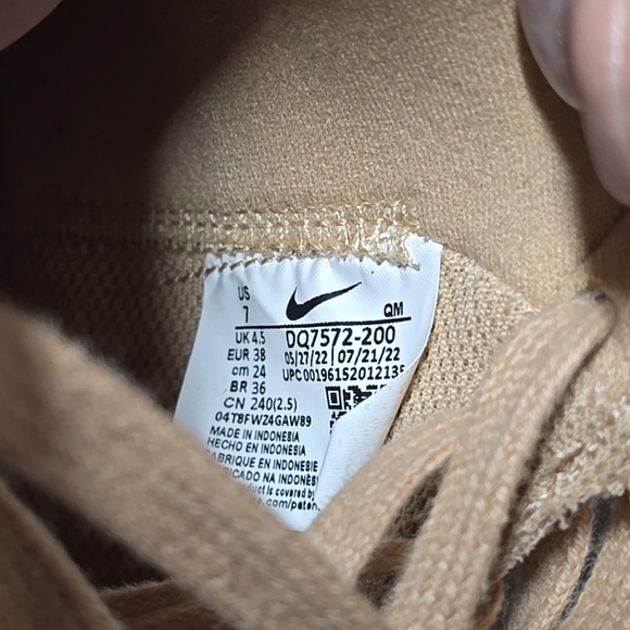 Tan High-Top Sneakers Nike Blazer Leather - Picture 6 of 6